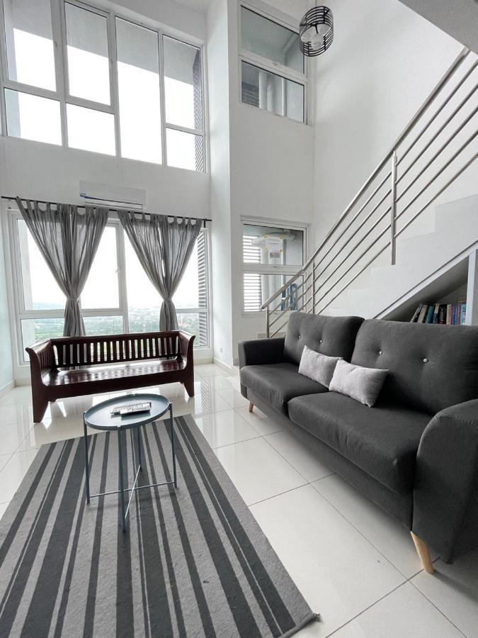 Yenni Duplex @ Decentrum, Kajang Серданґ Екстер'єр фото