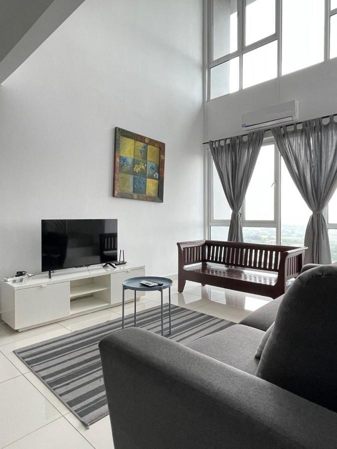 Yenni Duplex @ Decentrum, Kajang Серданґ Екстер'єр фото