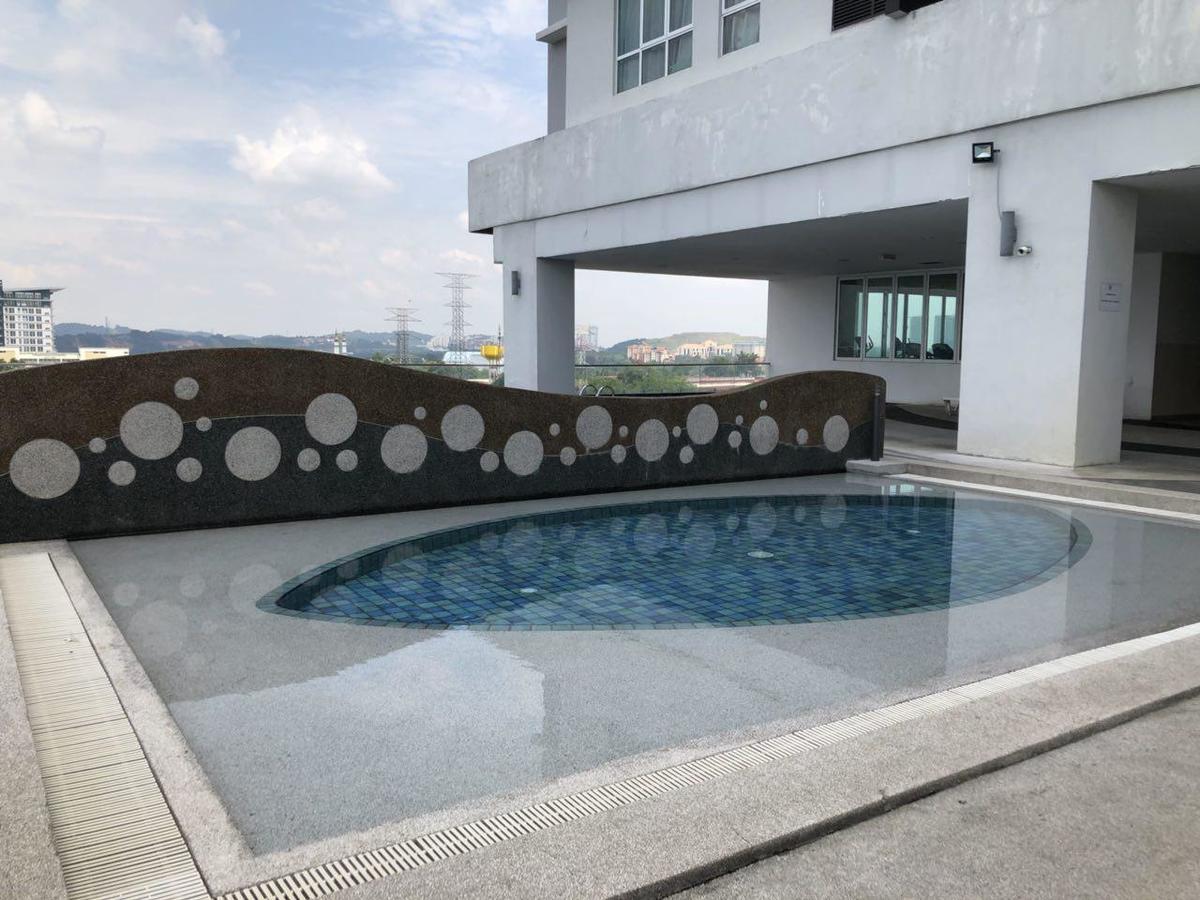 Yenni Duplex @ Decentrum, Kajang Серданґ Екстер'єр фото